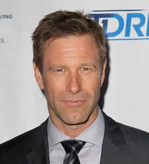 Aaron Eckhart falls to his death in recurring dream