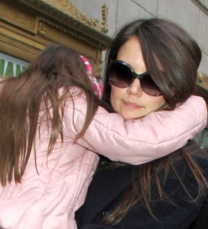 Katie Holmes prepping for Valentine's Day as a single lady