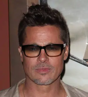 Brad Pitt offering up VIP access to charity gala in exchange for small donation