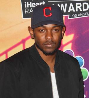 Kendrick Lamar throws surprise gig on moving truck