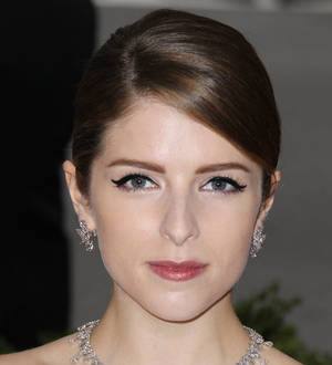 Anna Kendrick dating Alfie Allen - report
