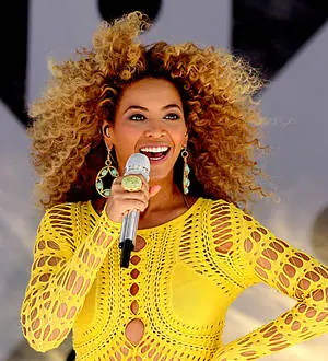 Beyonce reunites Destiny's Child in show-stopping Super Bowl half-time set