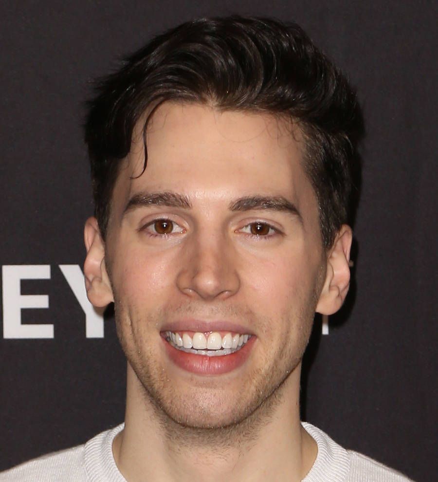 Orphan Black star 'comes out' as gay