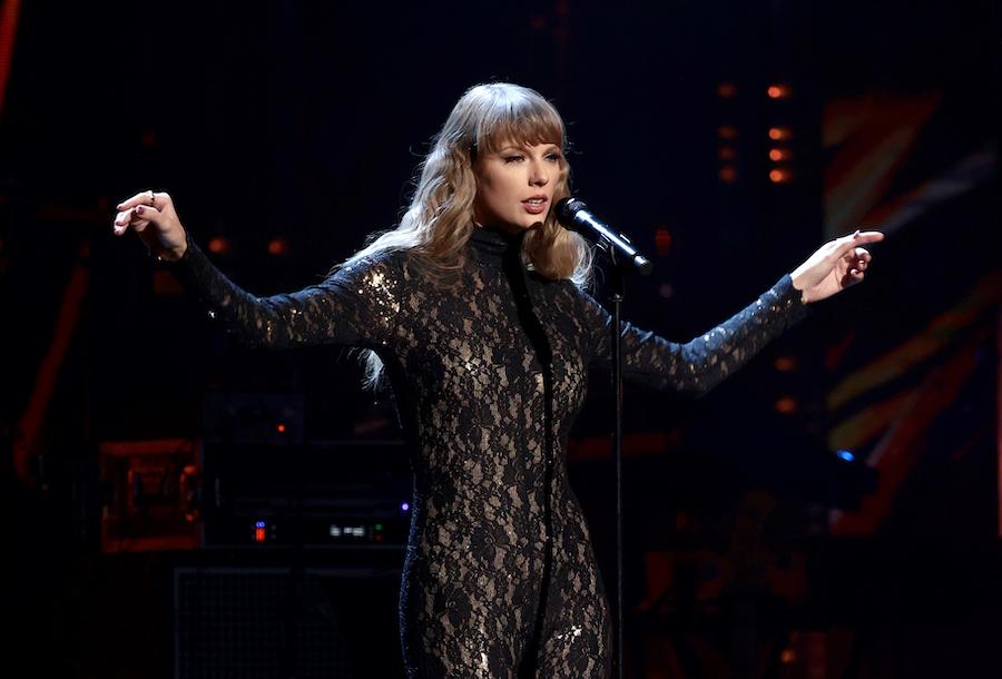 4 Book Recs For Your Favorite Taylor Swift Songs!