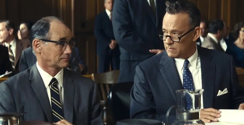 'Bridge of Spies': Lowkey Spielberg Packs As Much Punch As Blockbuster Spielberg!