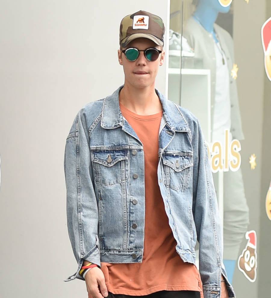 Justin Bieber's cryptic message leaves fans worried