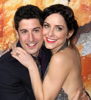 Jason Biggs: 'My wife is messy'
