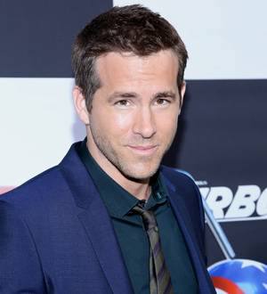 Ryan Reynolds strips after vomiting incident
