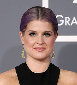 Kelly Osbourne sprains ankle in toilet drama