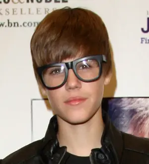 Bieber Dominates American Music Awards with Four Wins