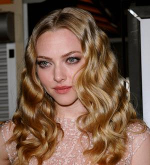 Amanda Seyfried dating Josh Hartnett?