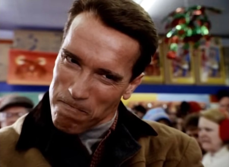 The 5 Best Christmas Movies To Watch With Friends!