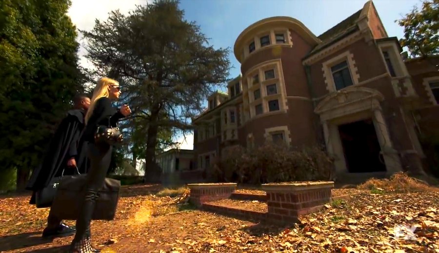 Back to The Beginning: Everything You Need To Know To Get Ready For Tonight's Epic "American Horror Story" Crossover Episode!