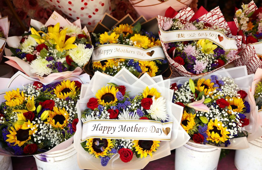 Gifts For Every Love Language: A Mother’s Day Gift Guide!