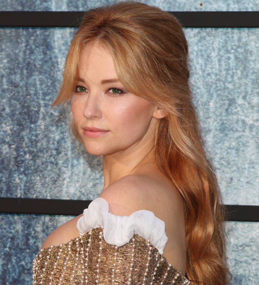 Haley Bennett had to 'scrub' off her The Girl on the Train character every night