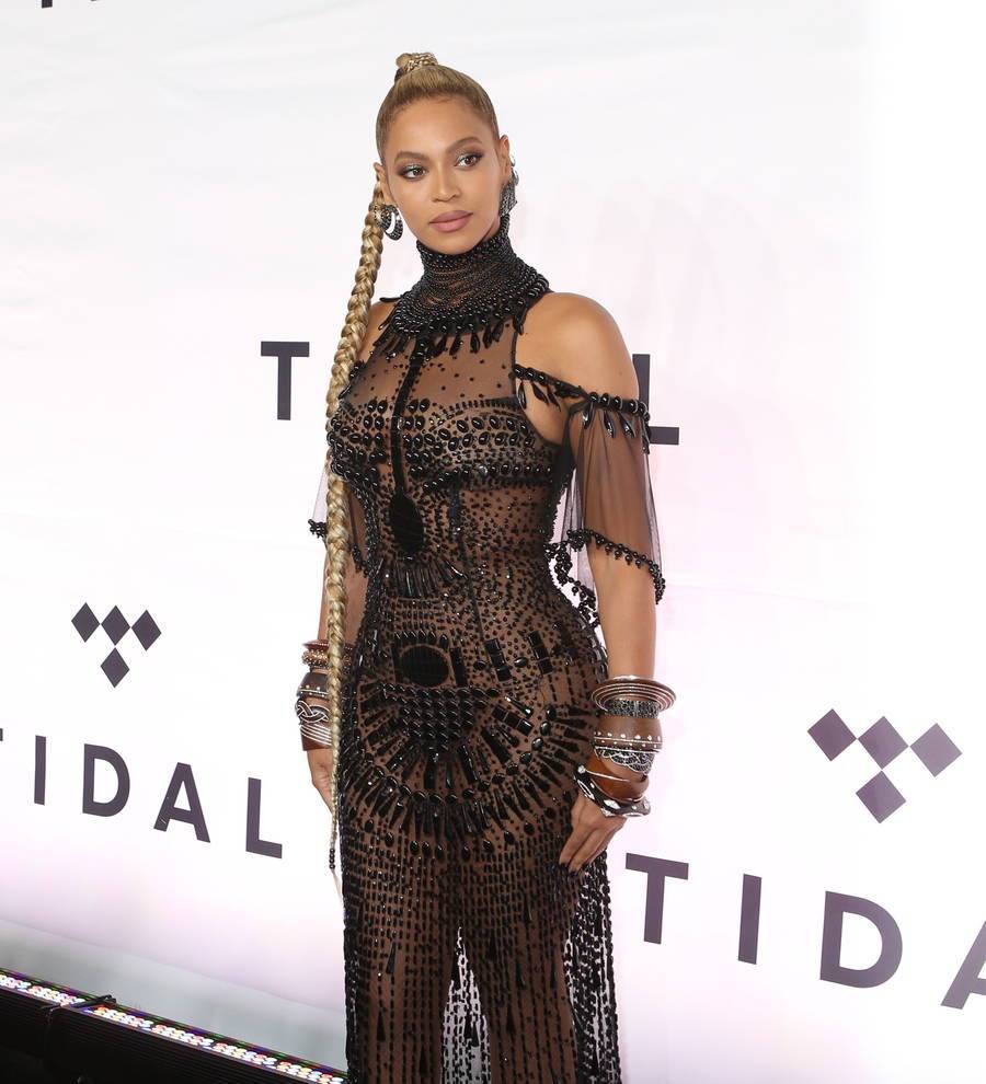 Beyonce and Pharrell Williams' items raise,000 for charity