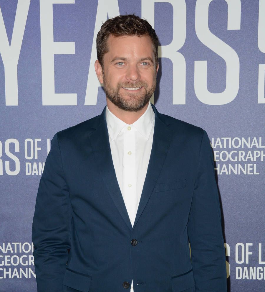 Joshua Jackson steps out with model Shafia West