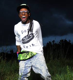 Lil Wayne stomps on American flag while shooting new music video