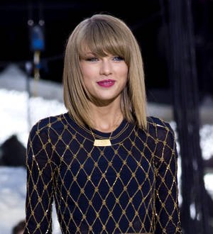 Taylor Swift skipped MTV EMAs to see brother's play