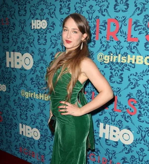 Jemima Kirke bares baby bump for photoshoot