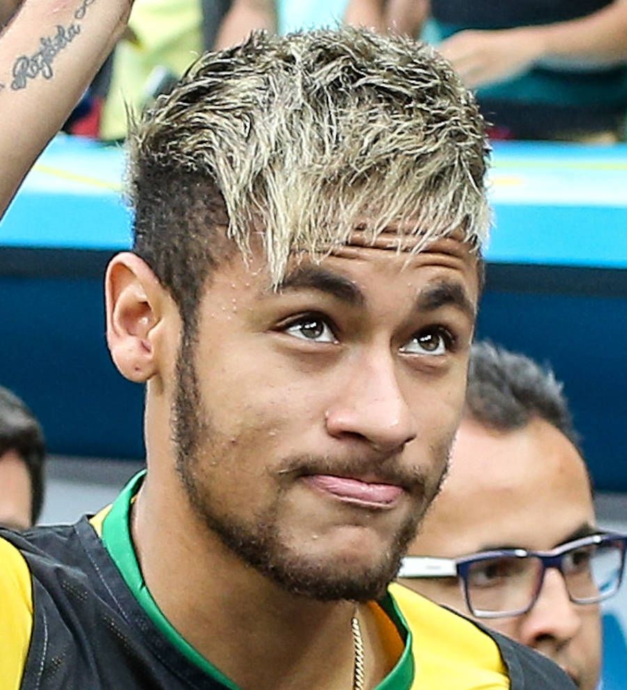 Soccer superstar Neymar launches music career