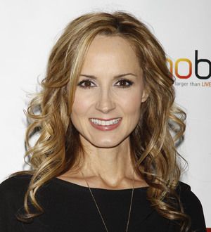 Chely Wright stunned at marathon approval in Sandy's wake