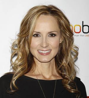Chely Wright stunned at marathon approval in Sandy's wake