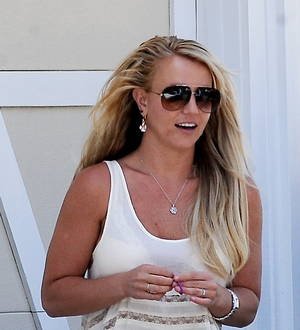Britney Spears evacuates home as wildfires continue to rage