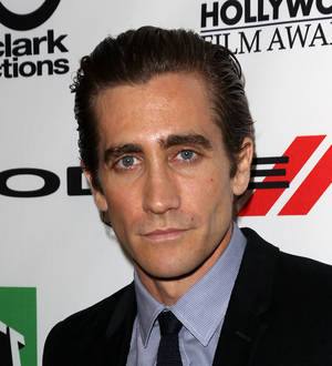 Jake Gyllenhaal debuts skinny Nightcrawler look on the red carpet