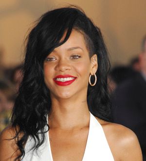 Party girl Rihanna misses flight