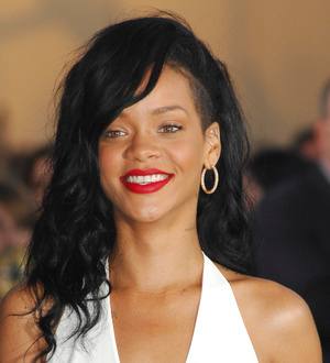 Party girl Rihanna misses flight