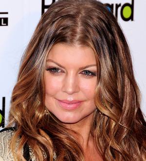 Fergie hosting 'clear-out' parties