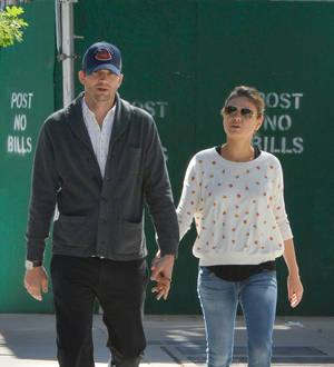 Ashton Kutcher & Mila Kunis wed in secret - report