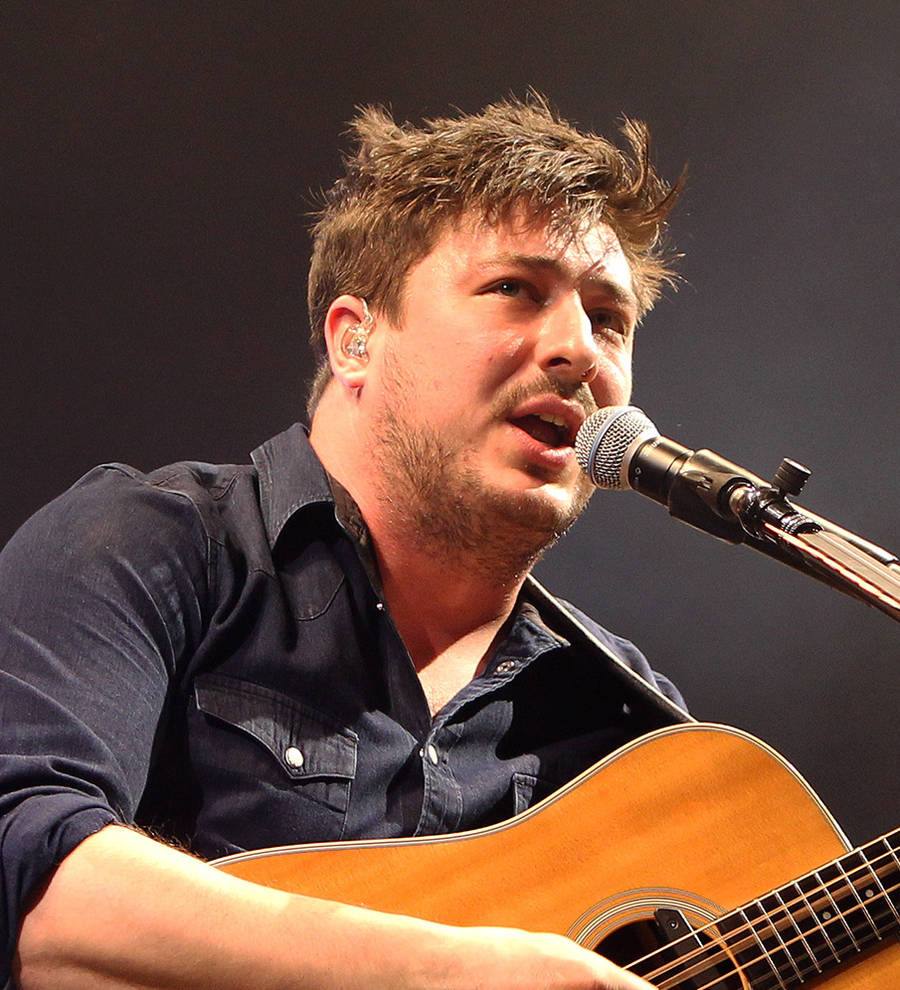 Mumford & Sons join Bowie tribute for second night of covers