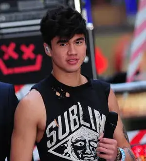 5 Seconds Of Summer star criticised for smoking at gas station