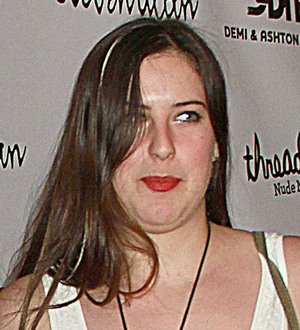 Scout Willis displays vocal talents