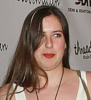 Scout Willis displays vocal talents