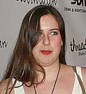 Scout Willis displays vocal talents
