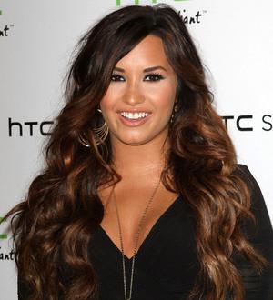Demi Lovato's Skyscraper rockets into charts