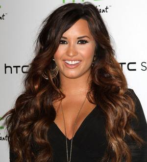 Demi Lovato's Skyscraper rockets into charts
