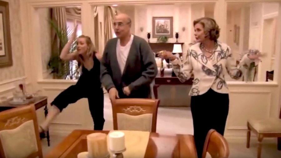 TV Families We Would (and Would NOT) Want to Spend the Holidays With!