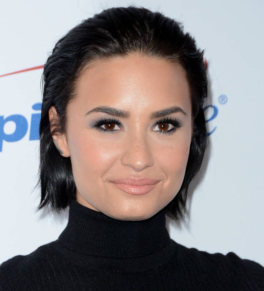 Demi Lovato calls on American public to face up to addiction problem