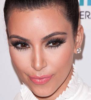 Kim Kardashian saves the day for forgetful phone fan
