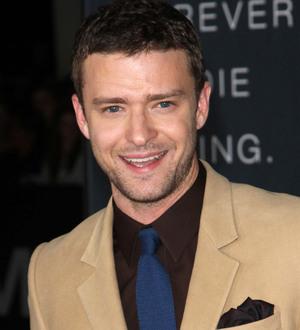 Justin Timberlake and Jessica Biel 'kiss at premiere party'