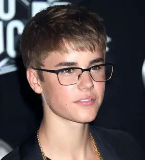 Justin Bieber involved in minor car crash