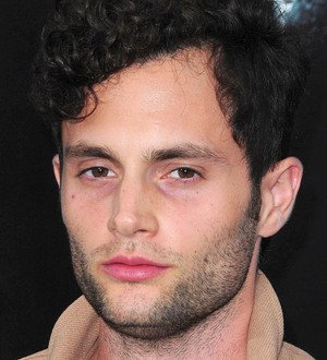 Penn Badgley tests out Jeff Buckley song at New York gig