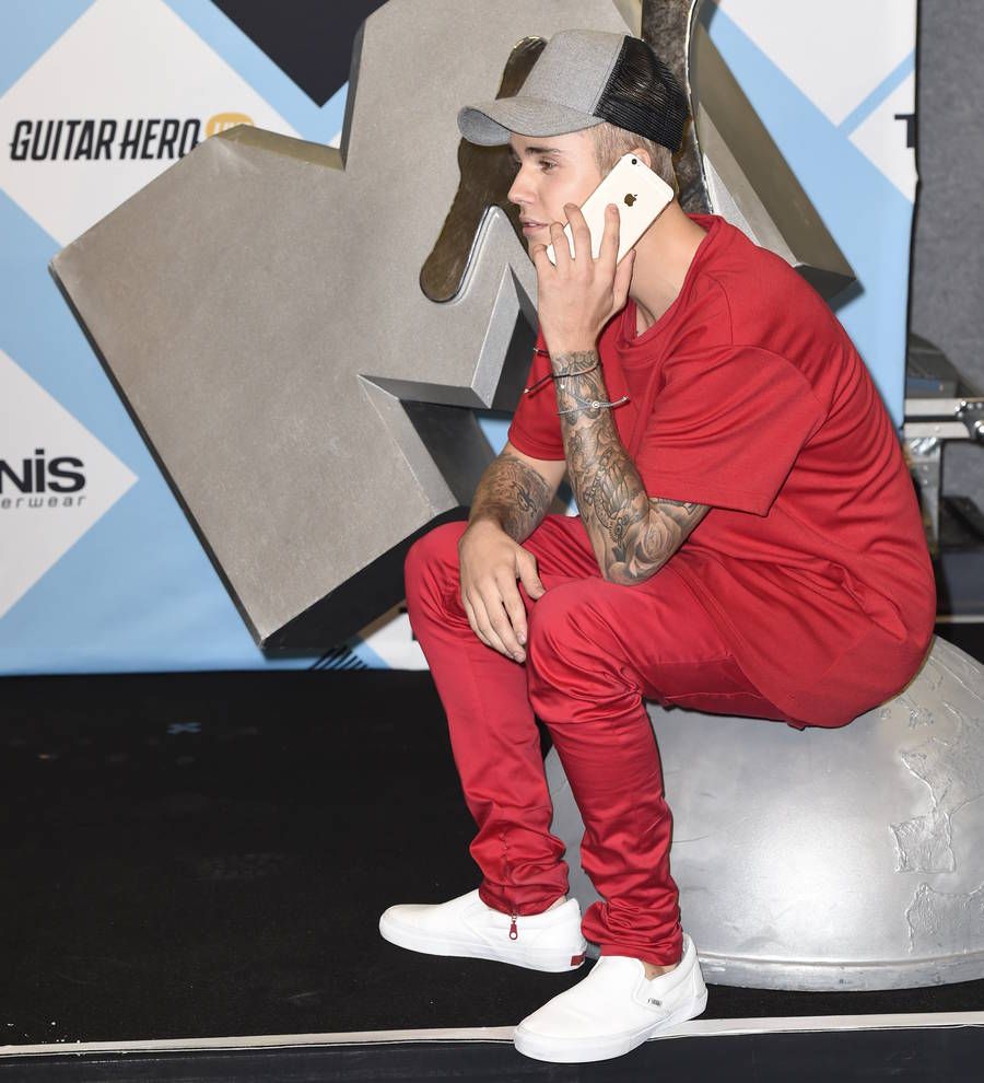 Justin Bieber pranked by radio host