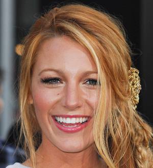 Blake Lively shark dives in South Africa
