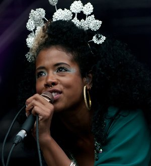 Kelis impressed by Nas' wedding dress nod