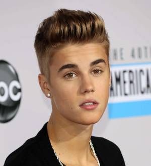 Justin Bieber's lawyers seek to block release of jail pictures